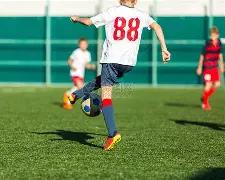 康宁汉姆比,肩东部亚历,山大,乐竞体育平台,乐竞体育官方网站,乐竞体育登录入口,乐竞体育app下载